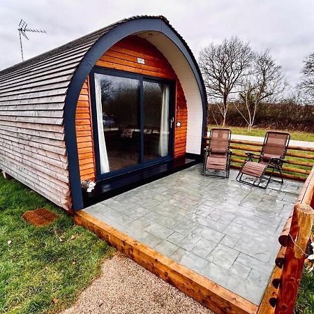 1-Bed Pod Cabin In Beautiful Surroundings Рексем Экстерьер фото